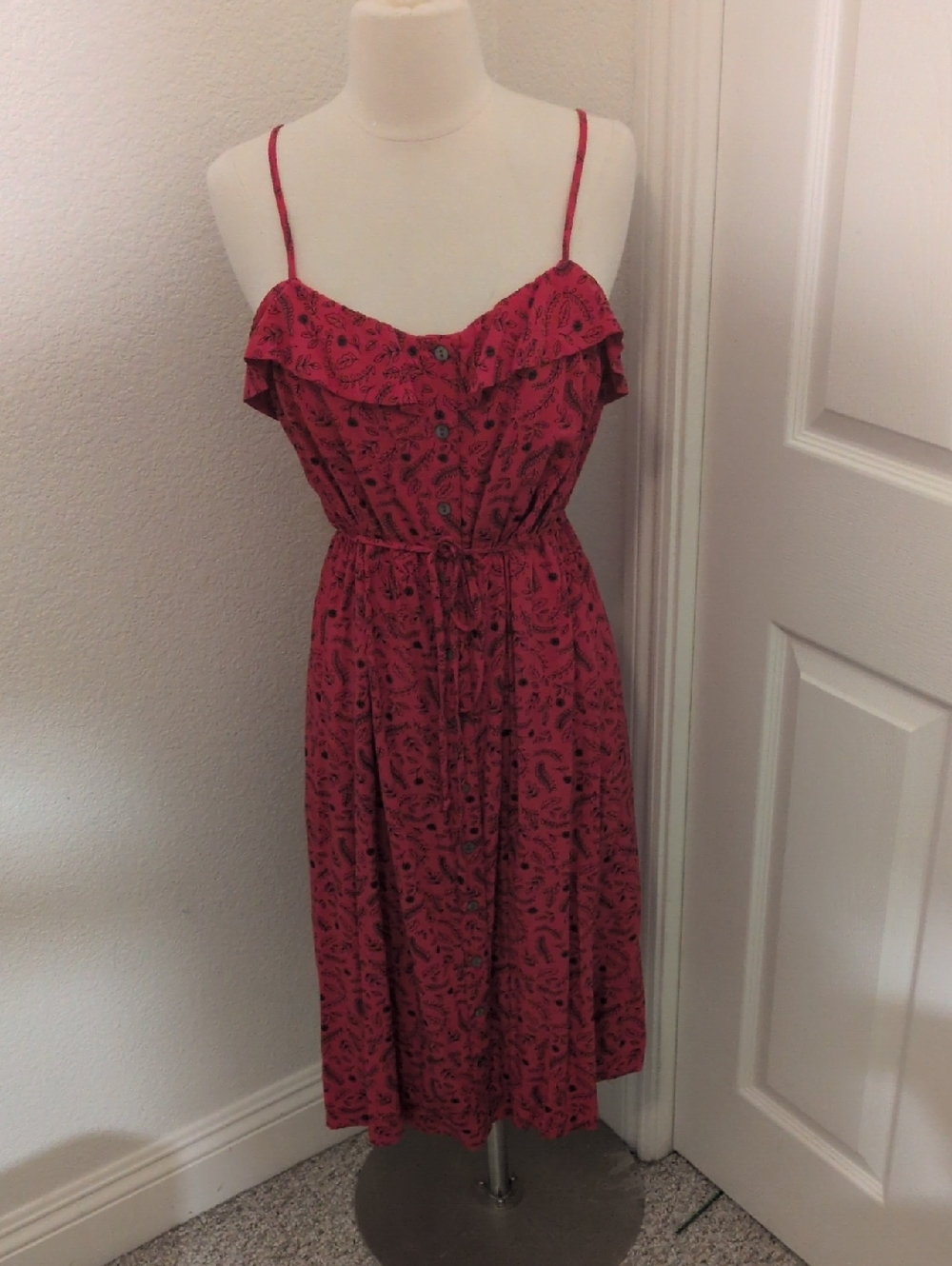 ✅Universal Thread Red Printed Spaghetti-Strap Midi Dress Elastic Waist Medium
